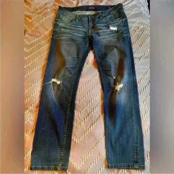 Vigoss Denim - Vigoss Jeans - The Thompson Tomboy, Medium Wash Distressed Jeans Women's 31x27